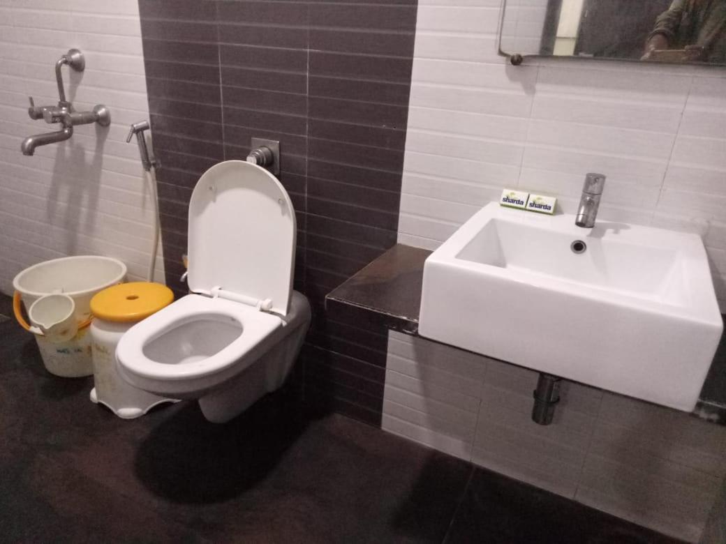 Hotel Sharda Mumbai Ngoại thất bức ảnh