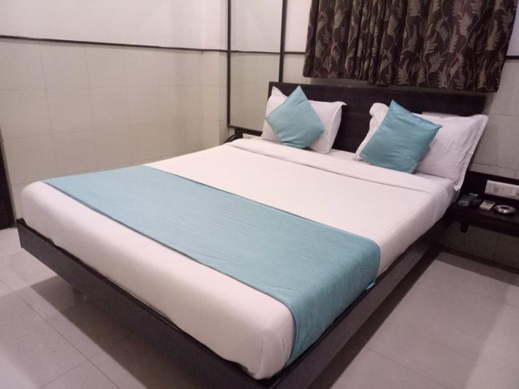 Hotel Sharda Mumbai Ngoại thất bức ảnh